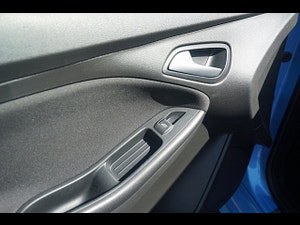 Ford Focus thumbnail