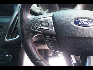 Ford Focus thumbnail