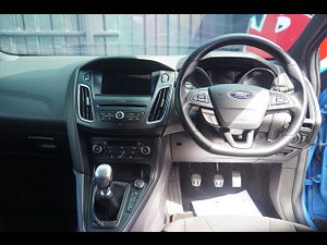 Ford Focus thumbnail