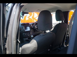 Jeep Renegade thumbnail