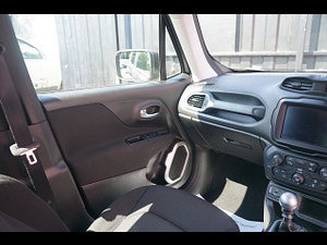 Jeep Renegade thumbnail