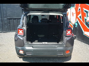 Jeep Renegade thumbnail