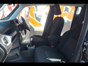 Jeep Renegade thumbnail