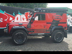 Land Rover Defender 90 thumbnail