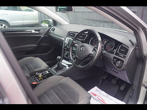 Volkswagen Golf thumbnail