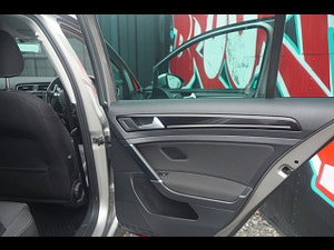 Volkswagen Golf thumbnail