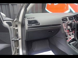 Volkswagen Golf thumbnail
