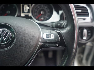 Volkswagen Golf thumbnail