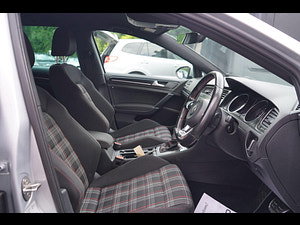 Volkswagen Golf thumbnail