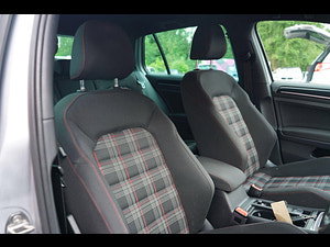 Volkswagen Golf thumbnail