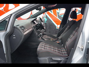 Volkswagen Golf thumbnail
