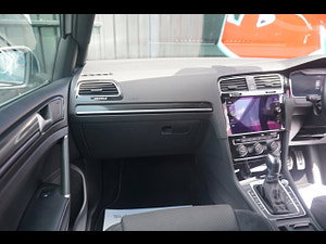 Volkswagen Golf thumbnail