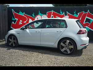 Volkswagen Golf thumbnail