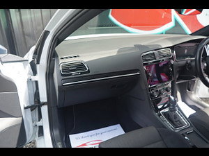 Volkswagen Golf thumbnail