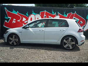 Volkswagen Golf thumbnail
