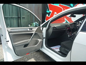 Volkswagen Golf thumbnail