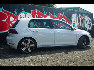 Volkswagen Golf thumbnail