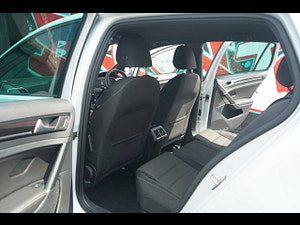 Volkswagen Golf thumbnail