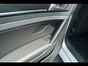 Volkswagen Golf thumbnail