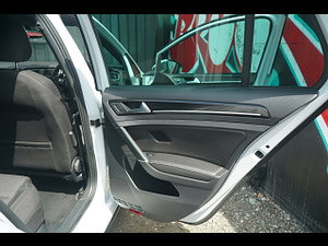 Volkswagen Golf thumbnail