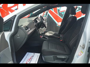 Volkswagen Golf thumbnail