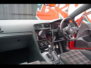 Volkswagen Golf thumbnail