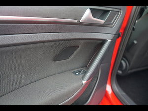 Volkswagen Golf thumbnail