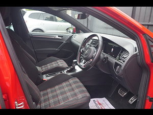 Volkswagen Golf thumbnail