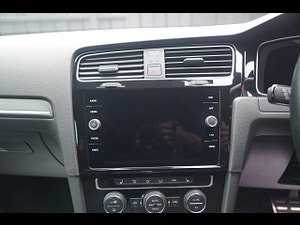 Volkswagen Golf thumbnail