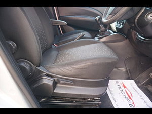 Vauxhall Combo thumbnail