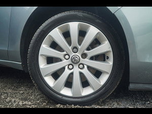 Vauxhall Zafira Tourer thumbnail