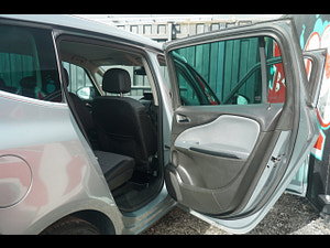 Vauxhall Zafira Tourer thumbnail