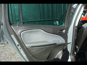 Vauxhall Zafira Tourer thumbnail
