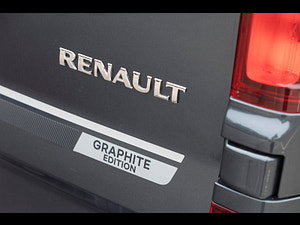 Renault Trafic thumbnail