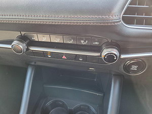 Mazda 3 thumbnail