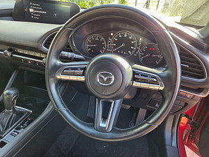 Mazda 3 thumbnail