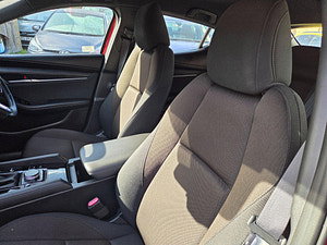Mazda 3 thumbnail
