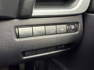 Nissan Qashqai thumbnail