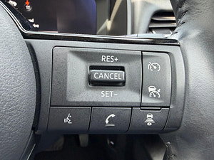 Nissan X-Trail thumbnail