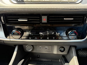 Nissan X-Trail thumbnail
