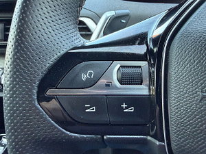 Peugeot 5008 thumbnail