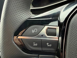 Peugeot 2008 thumbnail
