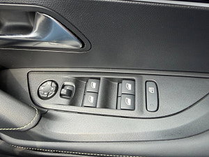 Peugeot 2008 thumbnail