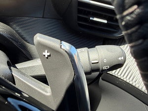 Peugeot 208 thumbnail