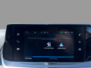 Peugeot 208 thumbnail