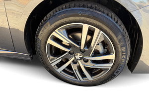 Peugeot 208 thumbnail