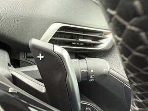Peugeot 3008 thumbnail