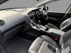 Peugeot 3008 thumbnail