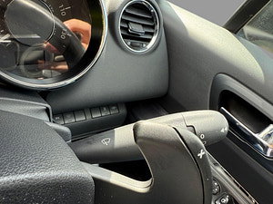 Peugeot 3008 thumbnail