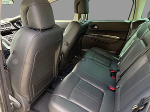 Peugeot 3008 thumbnail